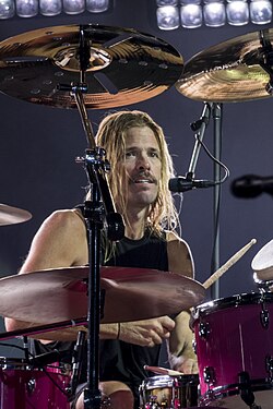 Hawkins performing with Foo Fighters in 2017