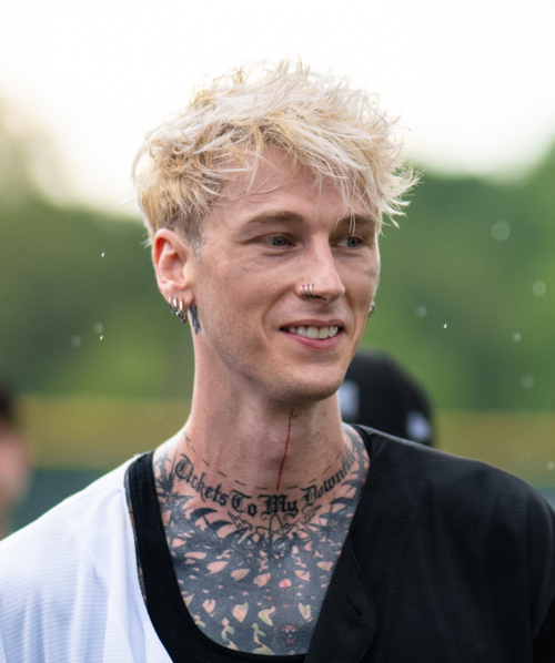 Machine Gun Kelly (musician)